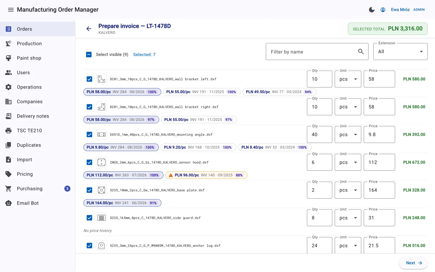 The Prepare invoice page in the app, step 1: lines of order LT-1478D with quantity, unit and price, plus price suggestions from past invoices with their match score