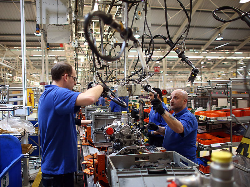 Plant analytics chart powered by smart manufacturing technology